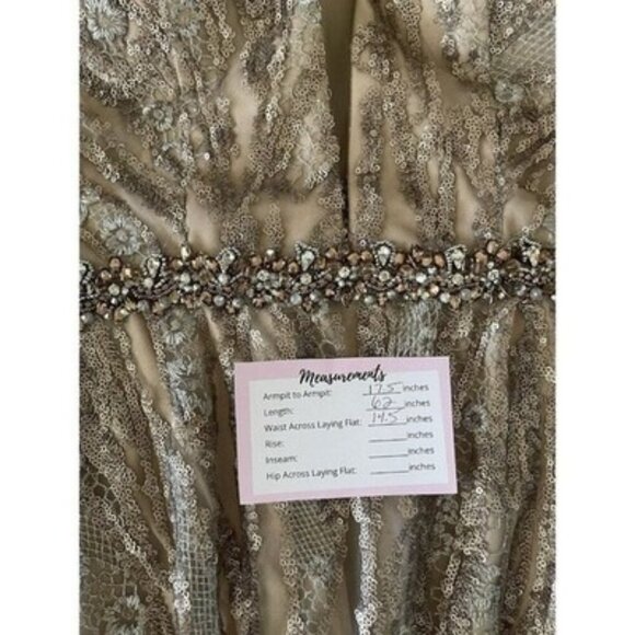 Mac Duggal Dress 79358 Embellished Plunge Neck Trumpet Gown Size 8 NWT $998 - Picture 11 of 11